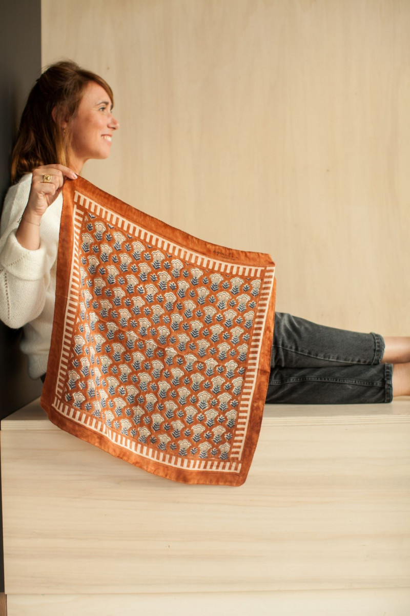 Small Foulard En Soie Manika "Poppy"
