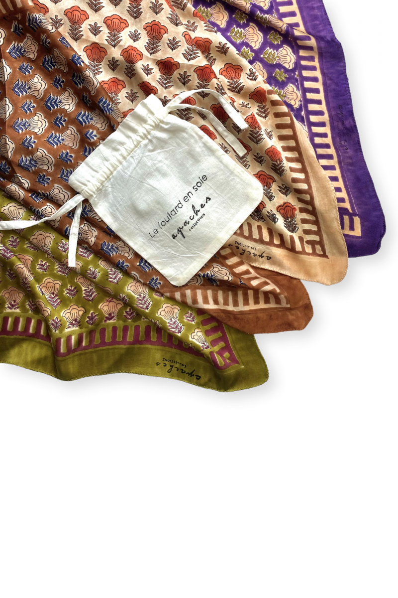 Small Foulard En Soie Manika "Poppy"