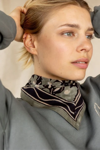 Petit foulard en coton Dupitta 2