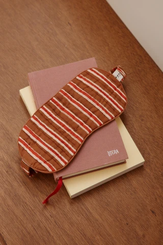 Masque de nuit Lila 2