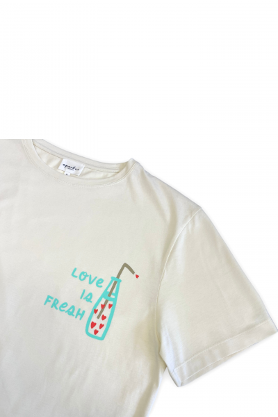 Tee-Shirt Love is Fresh Homme 2