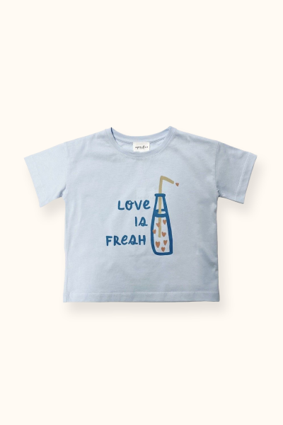 Tee-Shirt Love is Fresh