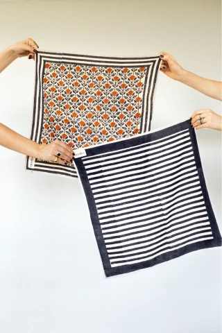 Small foulard Manika Rosa 2