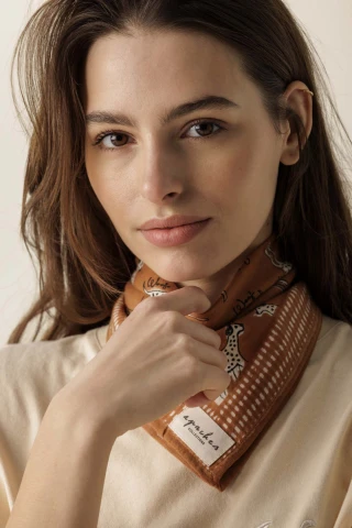 Small Foulard Manika Pongo 2