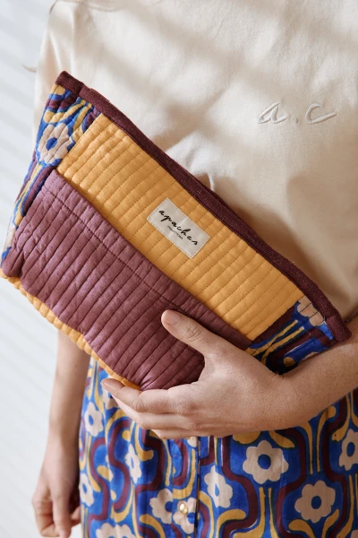 Pochette Pavitra 2