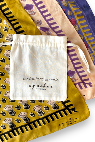 Small Foulard En Soie Manika "Poppy"