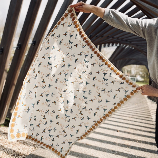 Foulards éditions "Zèbre" et "Cerisier"